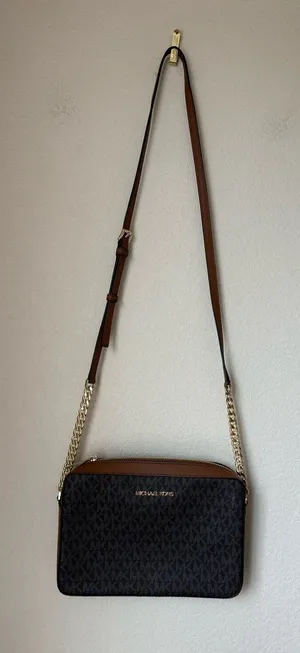 Michael Kors Jet Set Large Printed Logo Crossbody Bag thumbnail 1