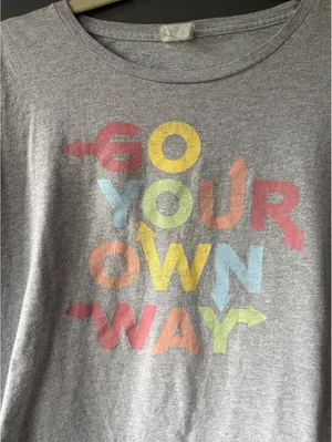 Gray 'Go Your Own Way' Graphic T-Shirt, Size M thumbnail 2