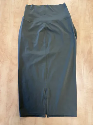 Lululemon Nulu Slim-Fit High-Rise Midi Skirt Green Size 6 2024 Square Dot thumbnail 6