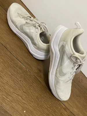 Nike Downshifter 12 Womens Running Shoes Size 8.5 thumbnail 8