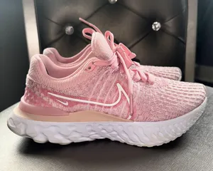 Nike Shoes Women’s thumbnail 1
