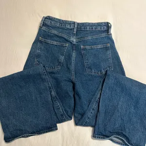 Denim Forum Remy Curve Fit Relaxed Jean Aritzia thumbnail 7