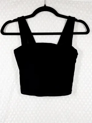 Vuori Black Square Neck Cropped Tank Top thumbnail 2