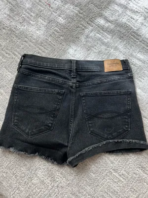 Abercrombie and fitch shorts thumbnail 2