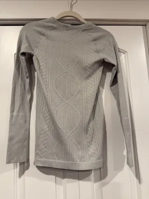 lululemon athletica rest less Light Gray Cable Knit‎ Pullover thumbnail 7