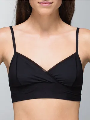 Lululemon Ujjayi Bra in Black Size 4 thumbnail 1