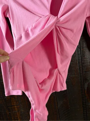 ASTR Long Sleeve Pink Twist Front Cutout Bodysuit thumbnail 6