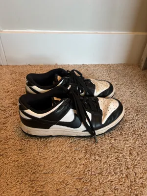 Nike Dunk Low Women’s 7.5 thumbnail 4