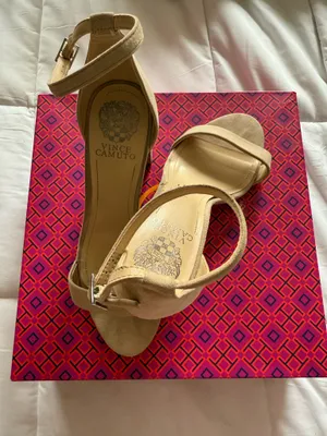 Vince Camuto Heels thumbnail 8