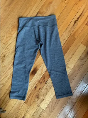Vintage Lululemon Capri leggings thumbnail 2