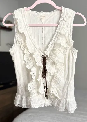 Pilcro Eyelet Ruffle Tank XS thumbnail 1