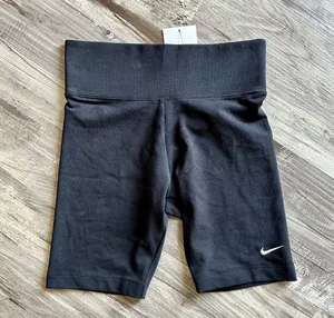 Nike Biker Shorts thumbnail 1