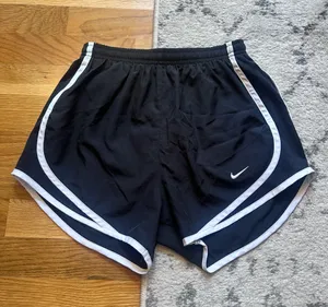 Nike Dri-Fit Shorts Running thumbnail 1