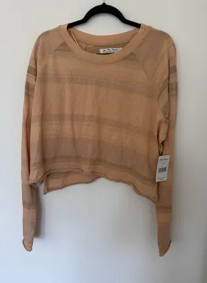 Free People thumbnail 1