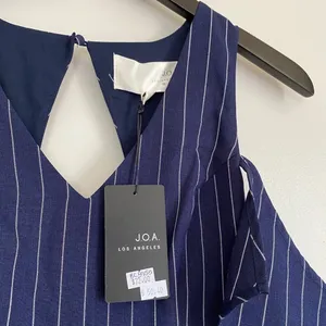 NWT J.O.A. Pinstripe Cold Shoulder Dress XS thumbnail 5