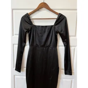 Lulus‎ Fabulous Encounters Black Satin Long Sleeve Midi Dress XS Party Cocktail thumbnail 3