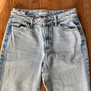 light wash blue Pacsun jeans thumbnail 3