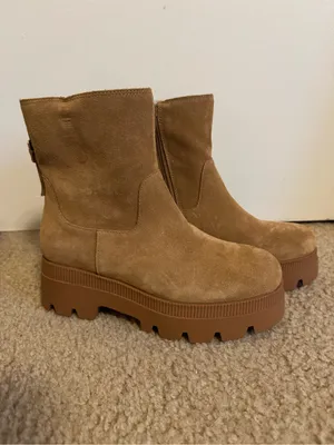 Jessica Simpson Ulalie Suede Platform Lug Booties in Tuscan Tan Size 5.5 thumbnail 2