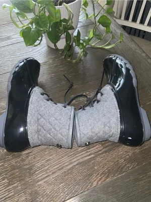 Ocean + Coast Women’s Quilted Grey and Black Waterproof Lace-Up Duck Boots 7 thumbnail 7