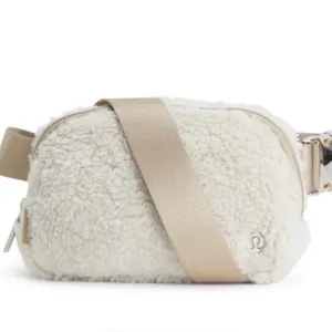 Lululemon Wear Everywhere Sherpa Belt Bag thumbnail 2