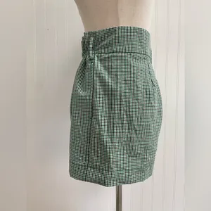 WILFRED Aritzia Gelas High Rise Paperbag Waist Gingham Paid Picnic Shorts Size 4 thumbnail 5