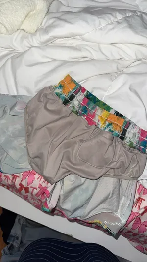 Lululemon Shorts Hotty Hot thumbnail 6
