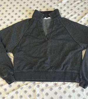 double zero Women’s Sweater extra small XS grey v neck collared warm fall winter thumbnail 1