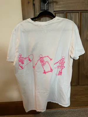 Urban Outfitters Tshirt With Pink Skateboarders thumbnail 4
