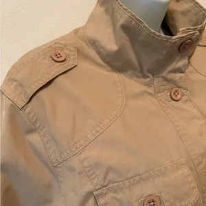 L.L. Bean Women’s Utility Chic Cargo Jacket Sz M-Reg Beige Pockets Military thumbnail 7