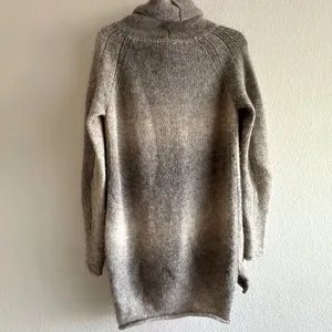 Wilfred Aritzia Alpaca blend Cowl Neck Oversized Ombre Beige Grey Sweater Small thumbnail 8