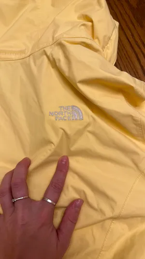 Yellow North face Windbreaker thumbnail 7