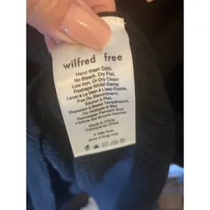 Wilfred ARITZIA Wolter Sweater Black Merino Wool Size Small S TOUCHABLE TEXTURE thumbnail 3