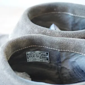 UGG Women's Size 8 Ankle Boot Gray Suede Leather Whipstitch Zip Boho Outdoors thumbnail 6