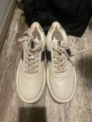 Shoes Gray Size 8 thumbnail 2