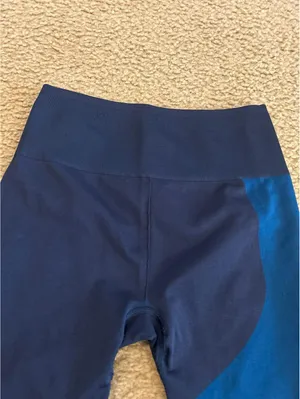 D29 gym shorts blue size small tight high waist slimming thumbnail 3