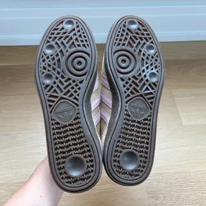 Adidas Handball Spezial Lace Up Sneakers Women’s size 9 thumbnail 4