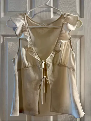 Aritzia Wlfred Silky Cream Ruffle Tie-Front Tank Top Size M thumbnail 1