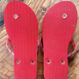 Vera Bradley Paisley Flip Flops Women’s Sandals Size 8 thumbnail 3