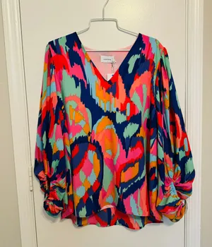 Free Spirit Colorful Ikat Blouse Size Large thumbnail 2