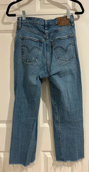 Levi’s Ribcage Straight Ankle Jeans thumbnail 5