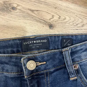 Lucky Brand Women’s Jean Shorts Waist 26 thumbnail 3