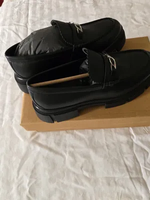 Men’s Black Leather Chain Loafer Size 9.5 thumbnail 2