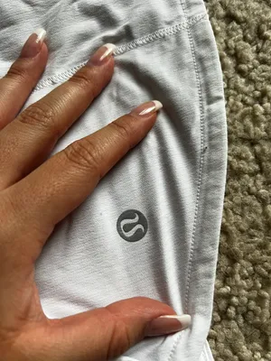 Lululemon Speed Up Mid-Rise Shorts 4” thumbnail 9