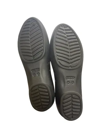 Crocs womans black rubber slip on casual shoes sz 6 SKU 10-102 thumbnail 5