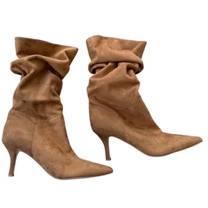 Nine West Tan Faux Suede Slouchy Pointed Toe Kitten Heel Boots Size 6M thumbnail 2