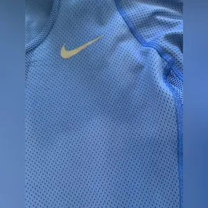 Womens Nike zonal cooling top crew neck long sleeve large thumbnail 4