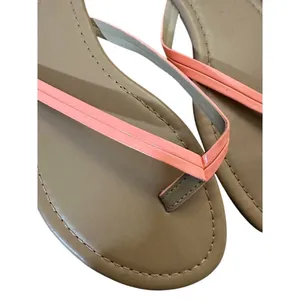 Charlotte Russe Pink Flat Thong Beach Casual Sandals Women’s 8 thumbnail 3