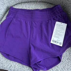 NWT LULULEMON - Hotty Hot HR Lined Short 2.5" - $68 - Size 10 thumbnail 7