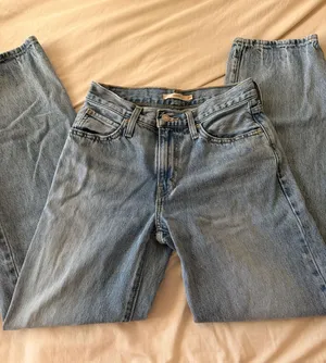 Levi's 94 baggy jeans  thumbnail 1