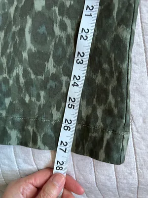 Gap green leopard print khaki cotton, easy wide leg pants XS thumbnail 12